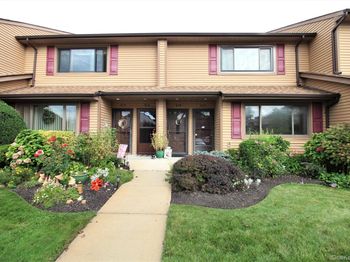 100 Daly Boulevard