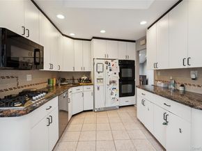 11 Robin Lane, Plainview NY 11803