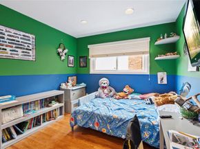 11 Robin Lane, Plainview NY 11803