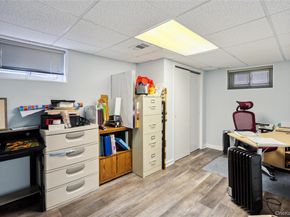 11 Robin Lane, Plainview NY 11803