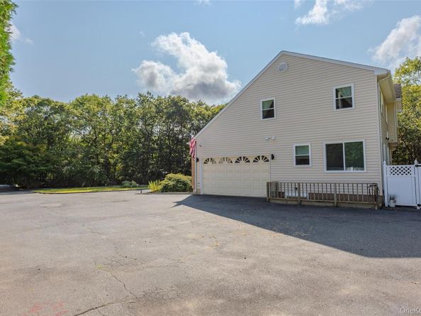 162 Miller Place Road, Miller Place NY 11764