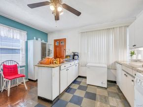 5 Park Place, Valley Stream NY 11580