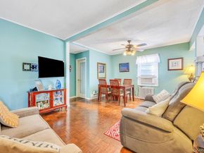 5 Park Place, Valley Stream NY 11580