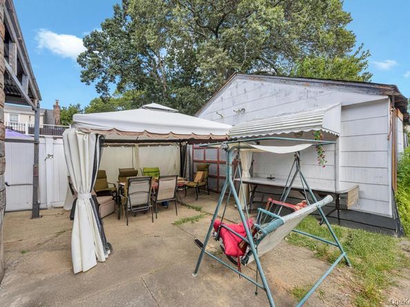 5 Park Place, Valley Stream NY 11580