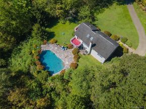 986 Cliff Avenue, Yorktown Heights NY 10598