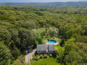 986 Cliff Avenue, Yorktown Heights NY 10598