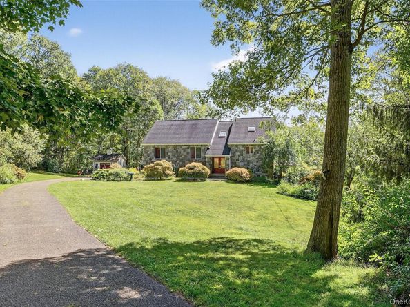986 Cliff Avenue, Yorktown Heights NY 10598