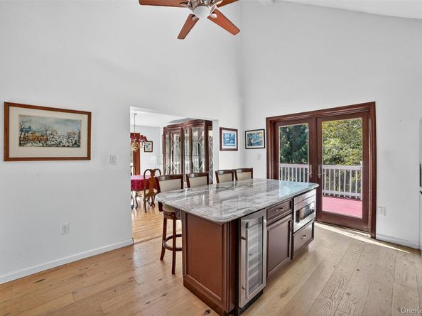 986 Cliff Avenue, Yorktown Heights NY 10598