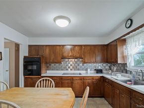 52 Dover Street, Lindenhurst NY 11757