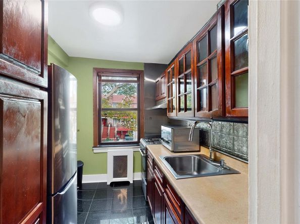52-30 39th Avenue 2B, Woodside NY 11377