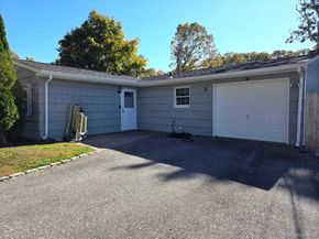 2  Pinetop Drive, Shirley NY 11967