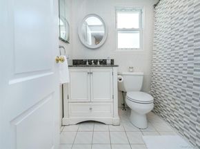 11 Park Avenue, Port Washington NY 11050
