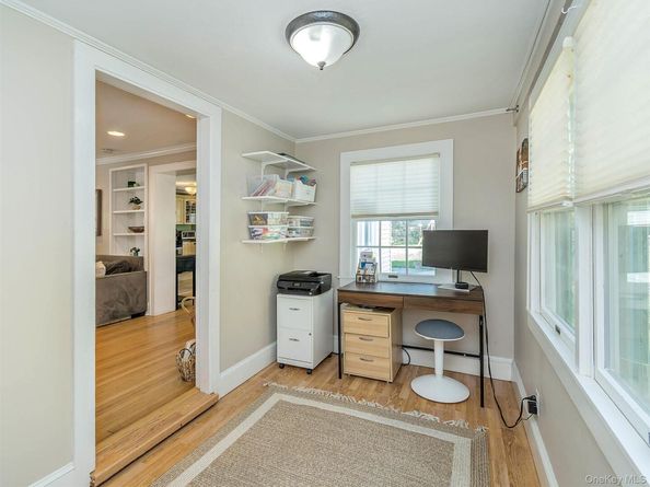 11 Park Avenue, Port Washington NY 11050