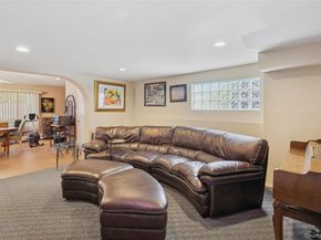 3 Wood Lane, Plainview NY 11803