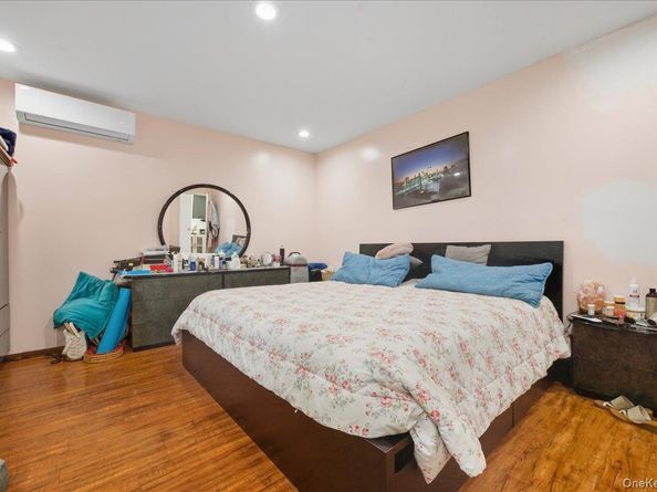 302 W John Street A, Hicksville NY 11801