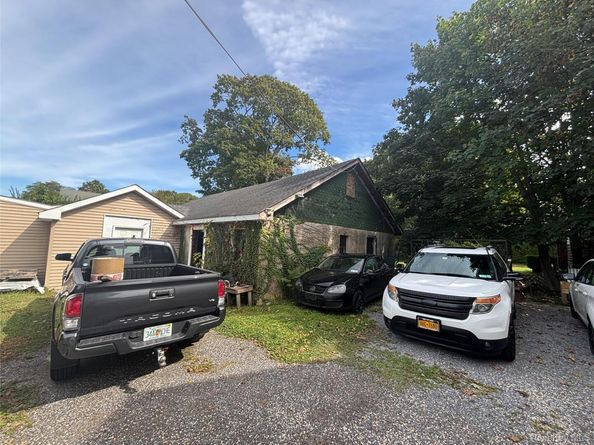 226 Sweezy Avenue, Riverhead NY 11901