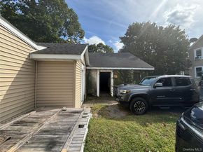 226 Sweezy Avenue, Riverhead NY 11901