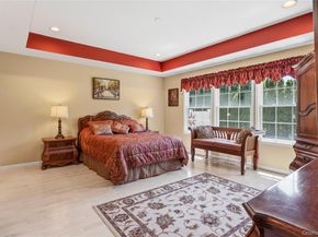 51 Eagle Circle, Bohemia NY 11716