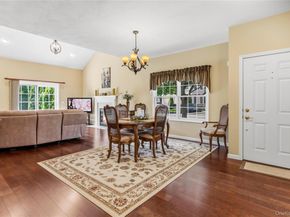 51 Eagle Circle, Bohemia NY 11716