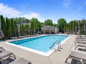 51 Eagle Circle, Bohemia NY 11716