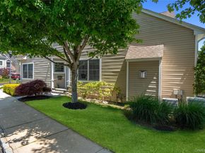 51 Eagle Circle, Bohemia NY 11716