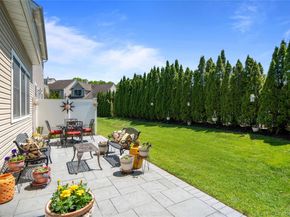 51 Eagle Circle, Bohemia NY 11716
