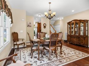 51 Eagle Circle, Bohemia NY 11716