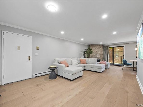 107 N Broadway 213, White Plains NY 10603