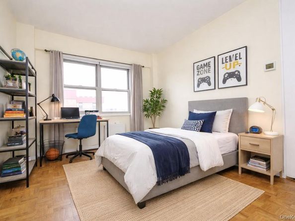 240 Garth Road 7J2, Scarsdale NY 10583