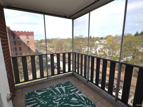 240 Garth Road 7J2, Scarsdale NY 10583