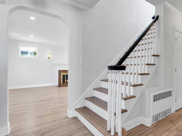 462 Morris Avenue, Rockville Centre NY 11570