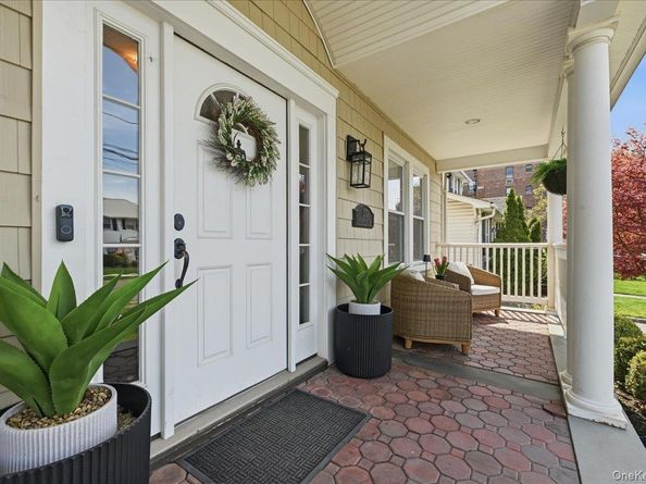 130 Wellington Road, Mineola NY 11501