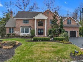 36 Fox Lane, Dix Hills NY 11746