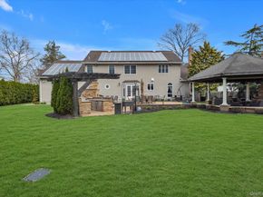36 Fox Lane, Dix Hills NY 11746