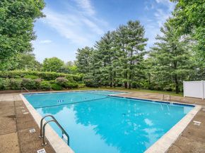 37 Fieldstone Drive E4, Hartsdale NY 10530