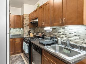 43 Calton Road 2K, New Rochelle NY 10804