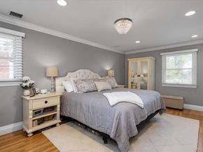 1 Catherwood Crescent, Melville NY 11747