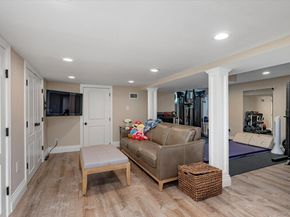 1 Catherwood Crescent, Melville NY 11747