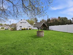 235 Twin Lane E, Wantagh NY 11793