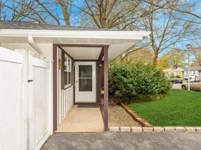 2 Arleen Avenue, Holbrook NY 11741
