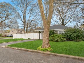 2 Arleen Avenue, Holbrook NY 11741