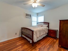 5 Taylor Drive, Farmingdale NY 11735