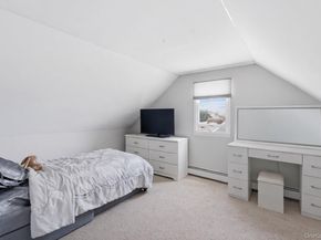 287 43rd Street, Lindenhurst NY 11757