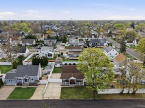 287 43rd Street, Lindenhurst NY 11757