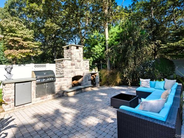21 E Moriches Riverhead Road, East Moriches NY 11940