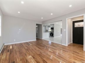 109 Evans Street, New Hyde Park NY 11040