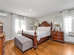 7 Willowbrook Lane, Freeport NY 11520