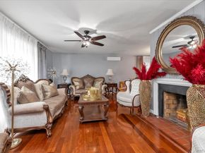 7 Willowbrook Lane, Freeport NY 11520