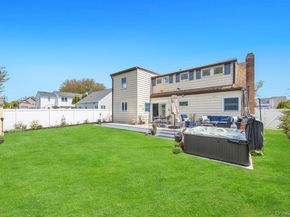 14 Dahlia Lane, Deer Park NY 11729