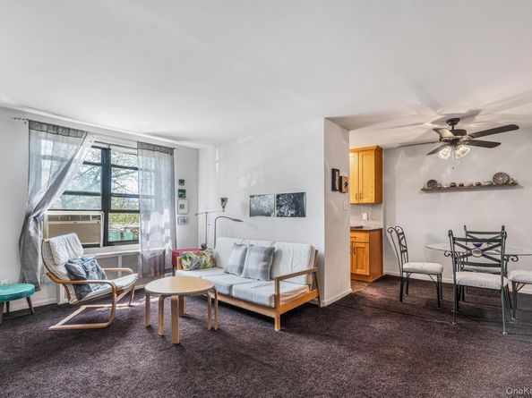 189-19 39th Avenue 117, Flushing NY 11358